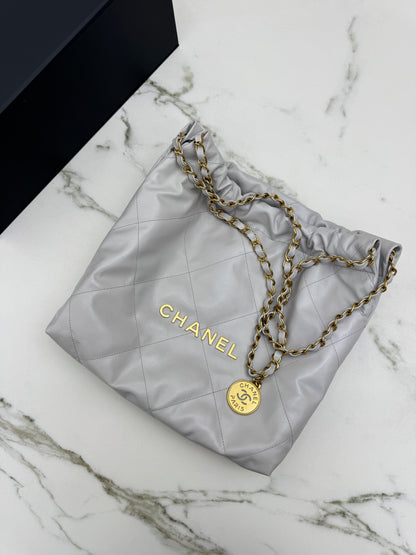 CHANEL 22Bag Small 25S淺灰色