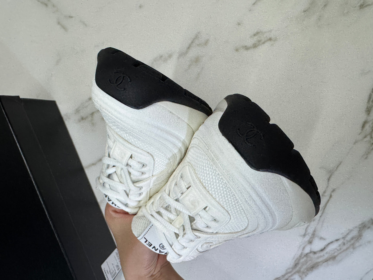 CHANEL 24S 純白運動鞋