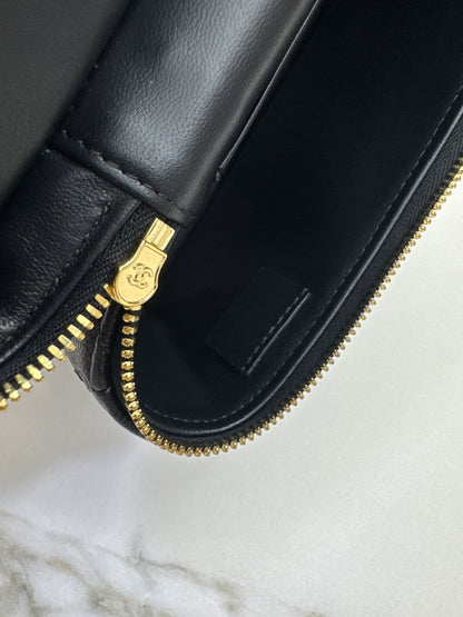 CHANEL 26B 新版腰線LP盒子包 Vanity