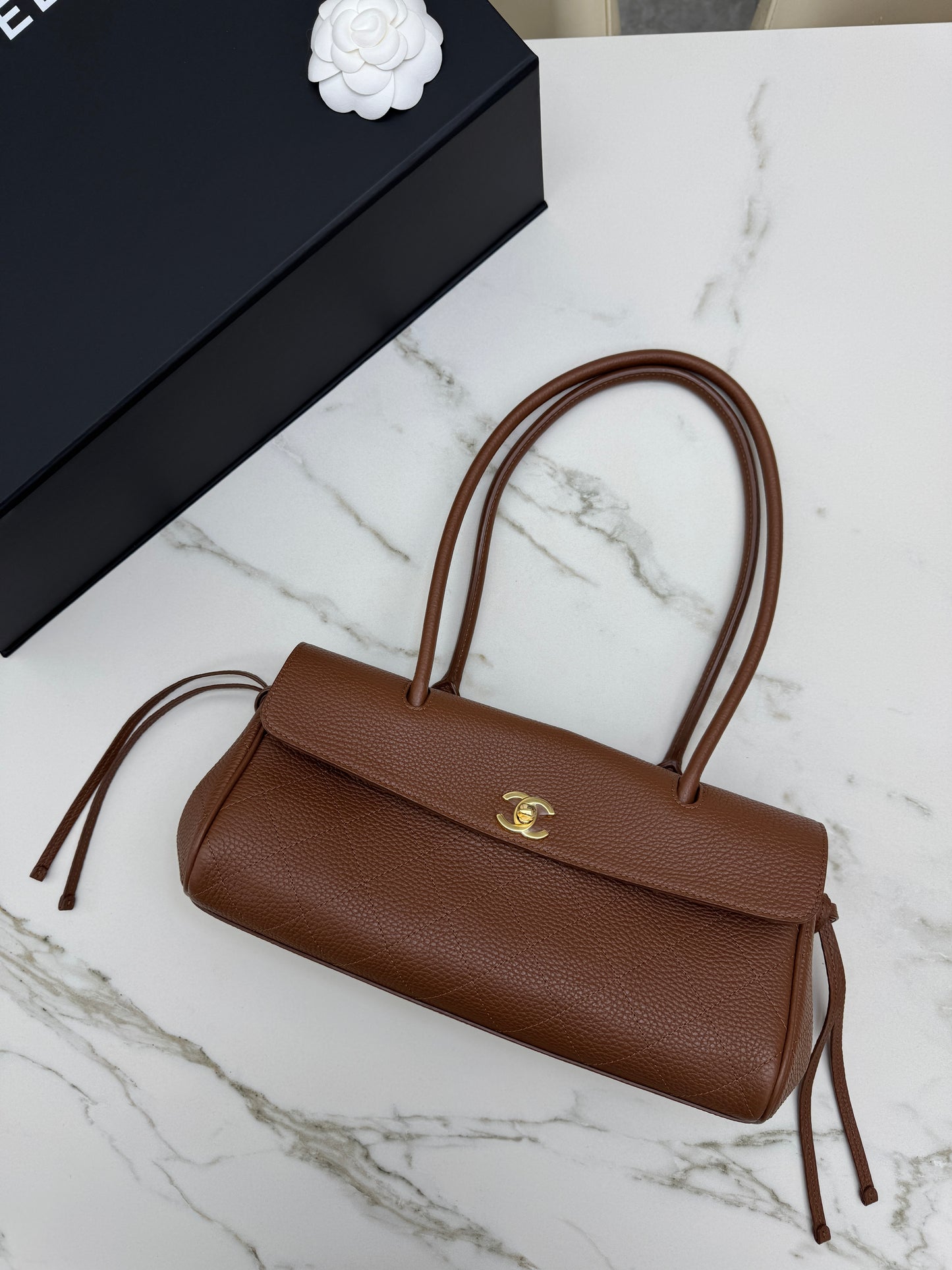 CHANEL 26S Shopping Bag 法棍包 焦糖棕