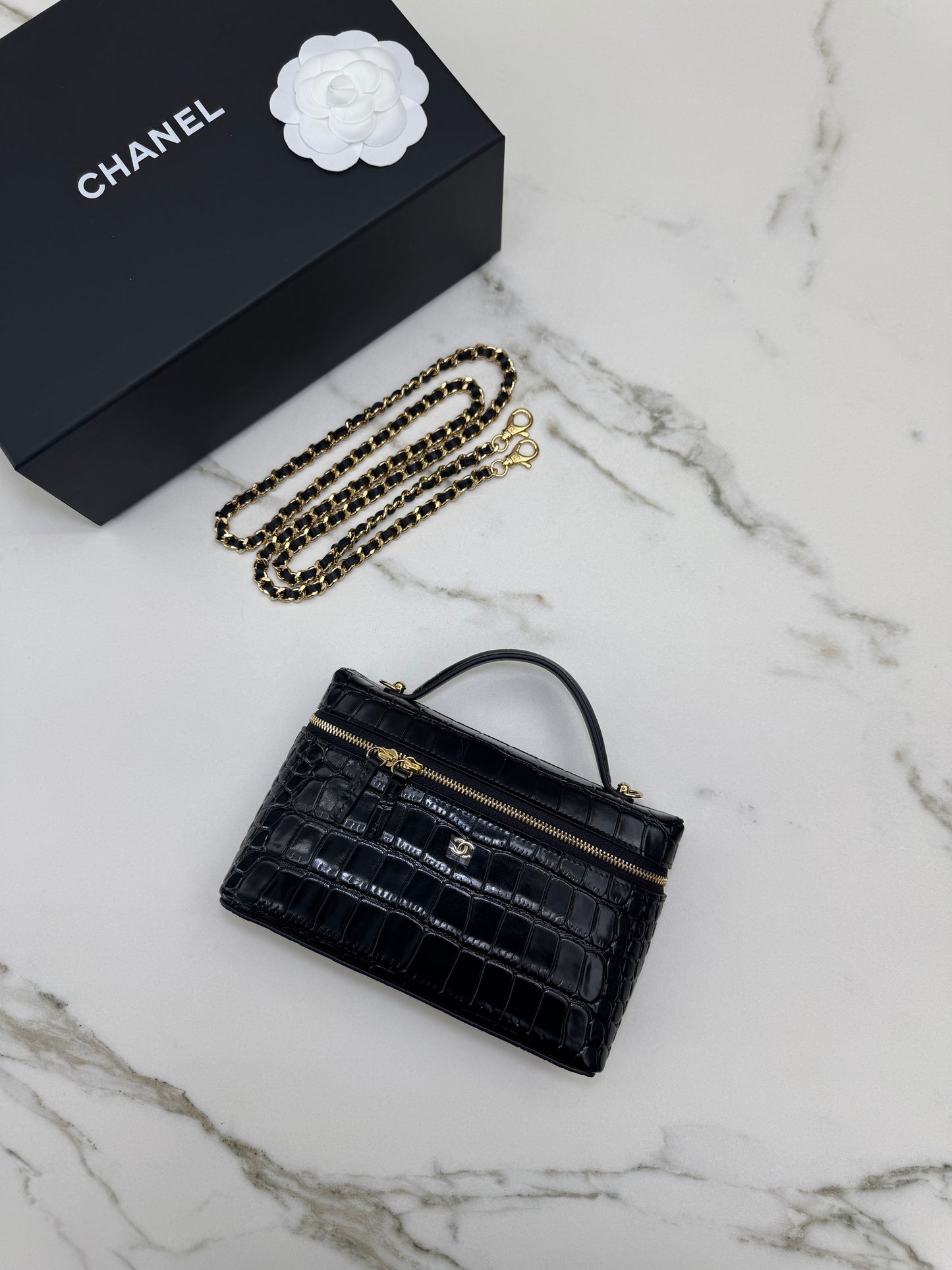 CHANEL 26A 鱷魚壓紋LP盒子 黑色￼