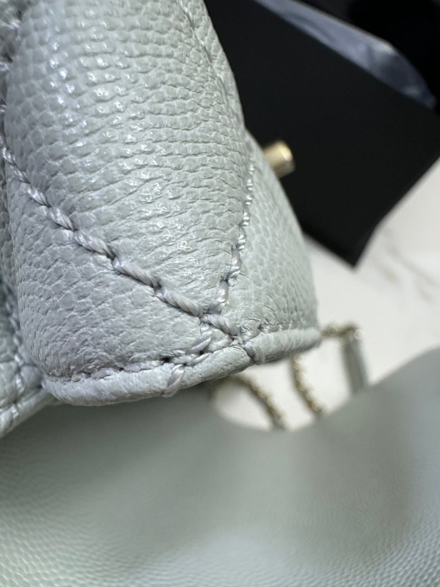 CHANEL Cocohandle 冰川藍 24P Small