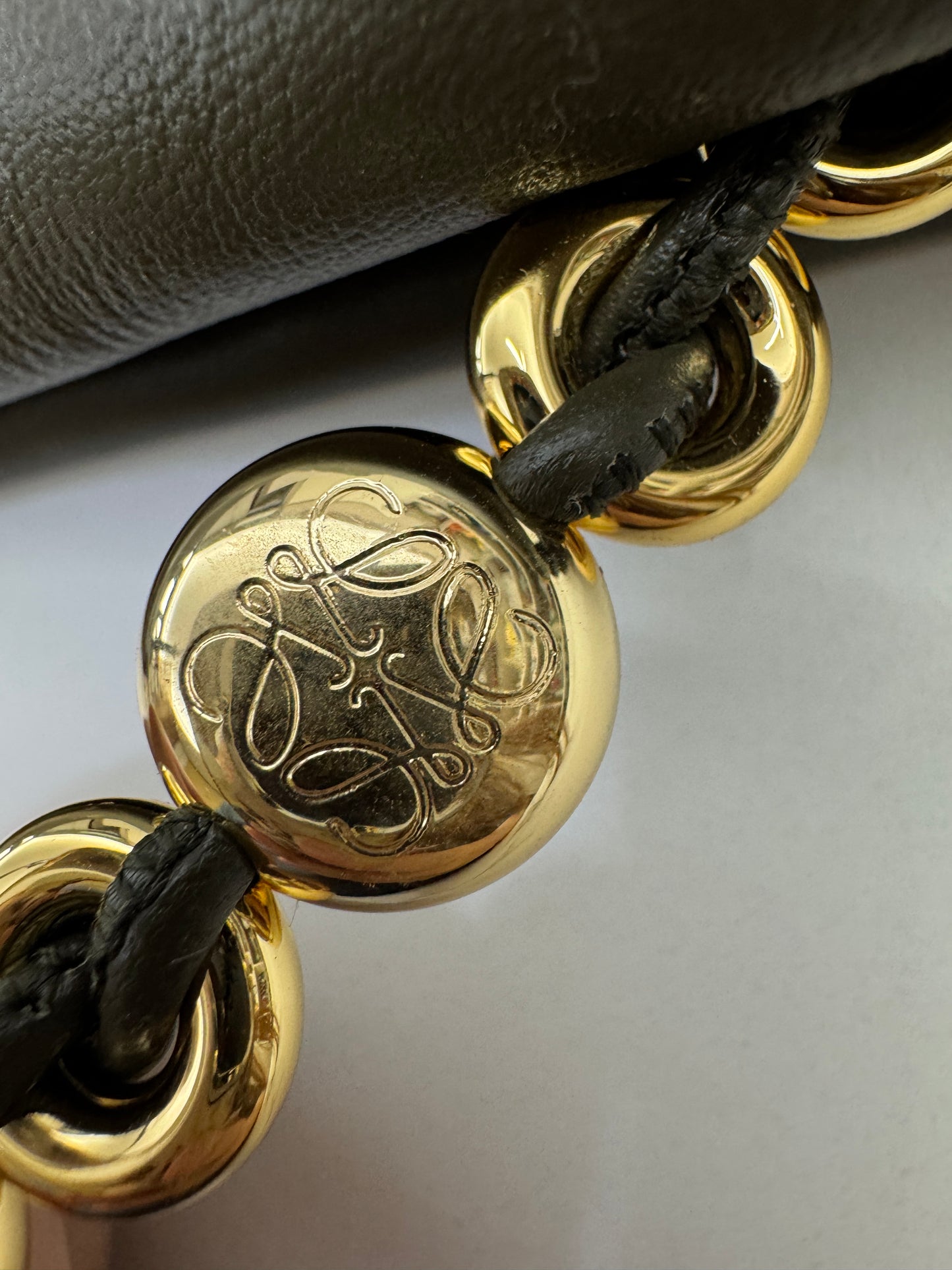 LOEWE Flamenco Purse Medium 卡其綠