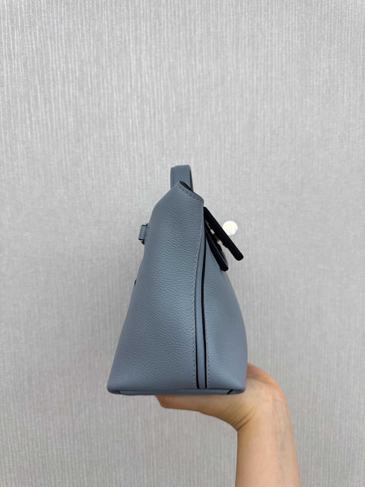 HERMES Mini 2424 亞麻藍銀扣 Evercolor Blue Lin PHW