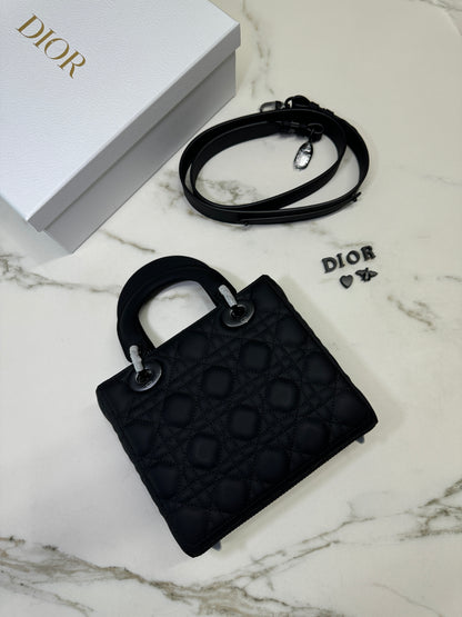 DIOR Lady 4格 磨砂黑 Small