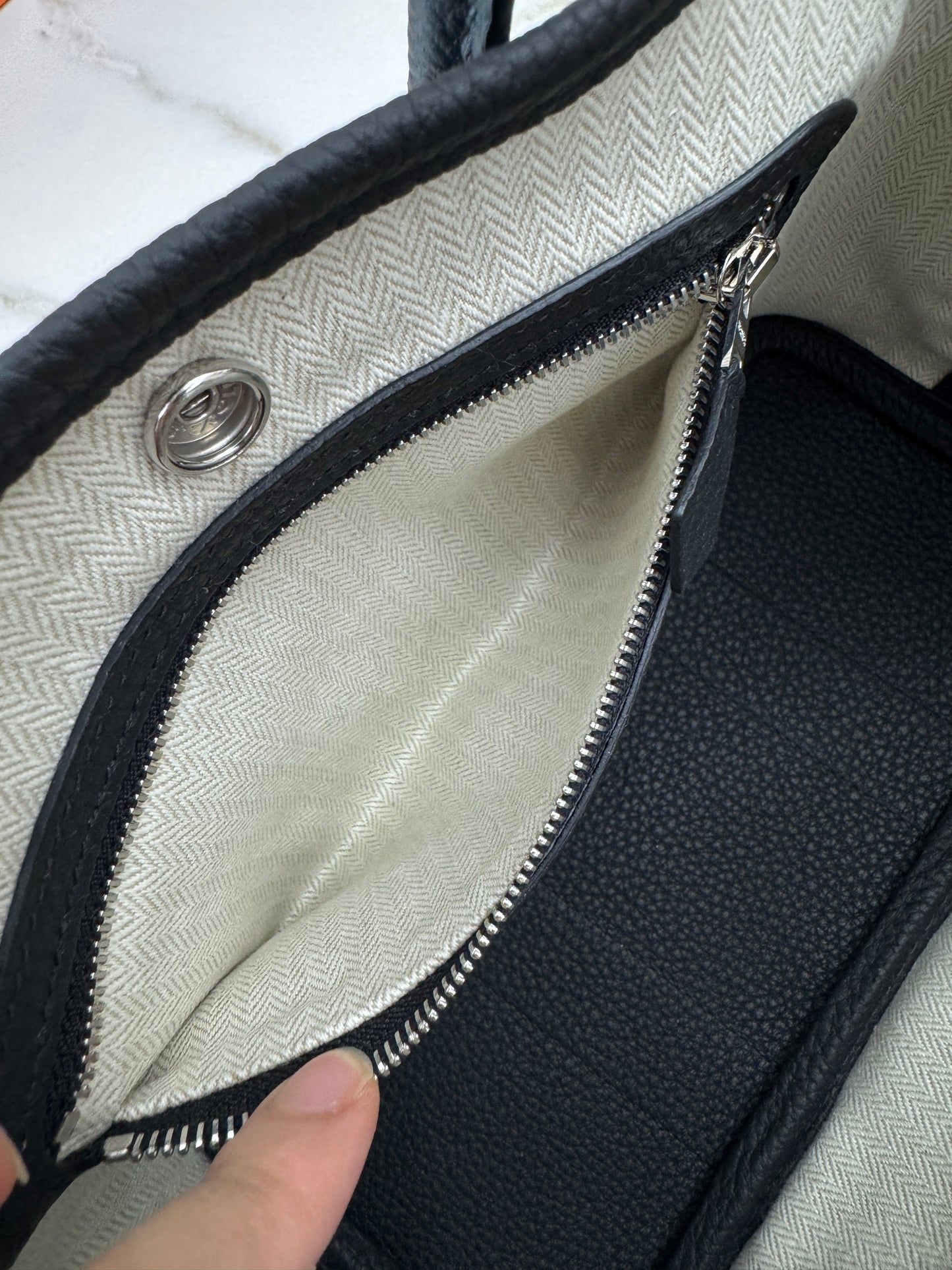 HERMES Neo Garden 23 黑色全皮 Negonda