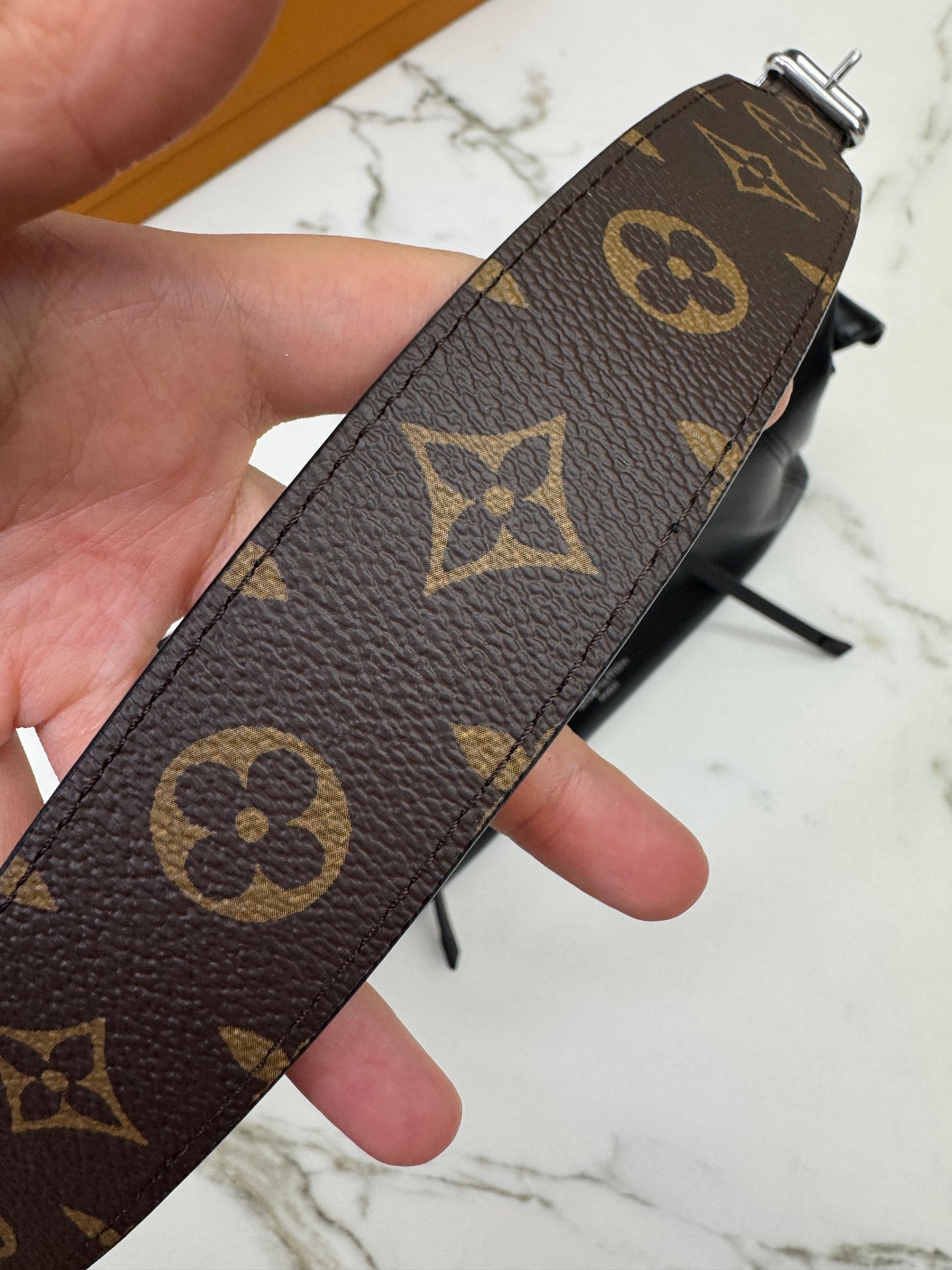 LV Carryall Cargo Vibe PM Black