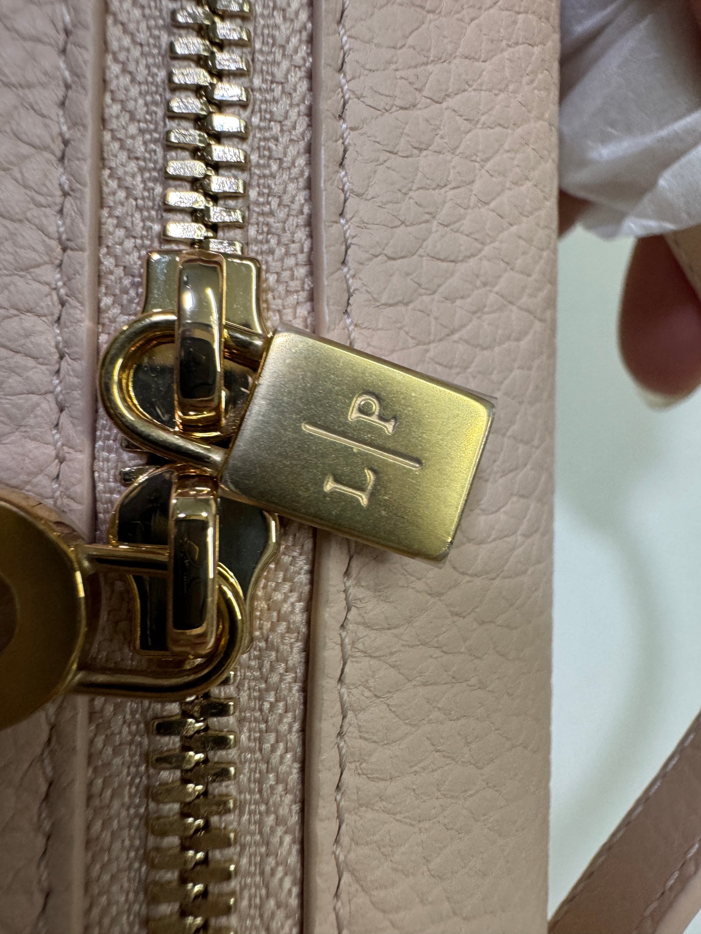 LORO PIANA Extra Pocket 19 奶油蜂蜜色 Creamed Honey