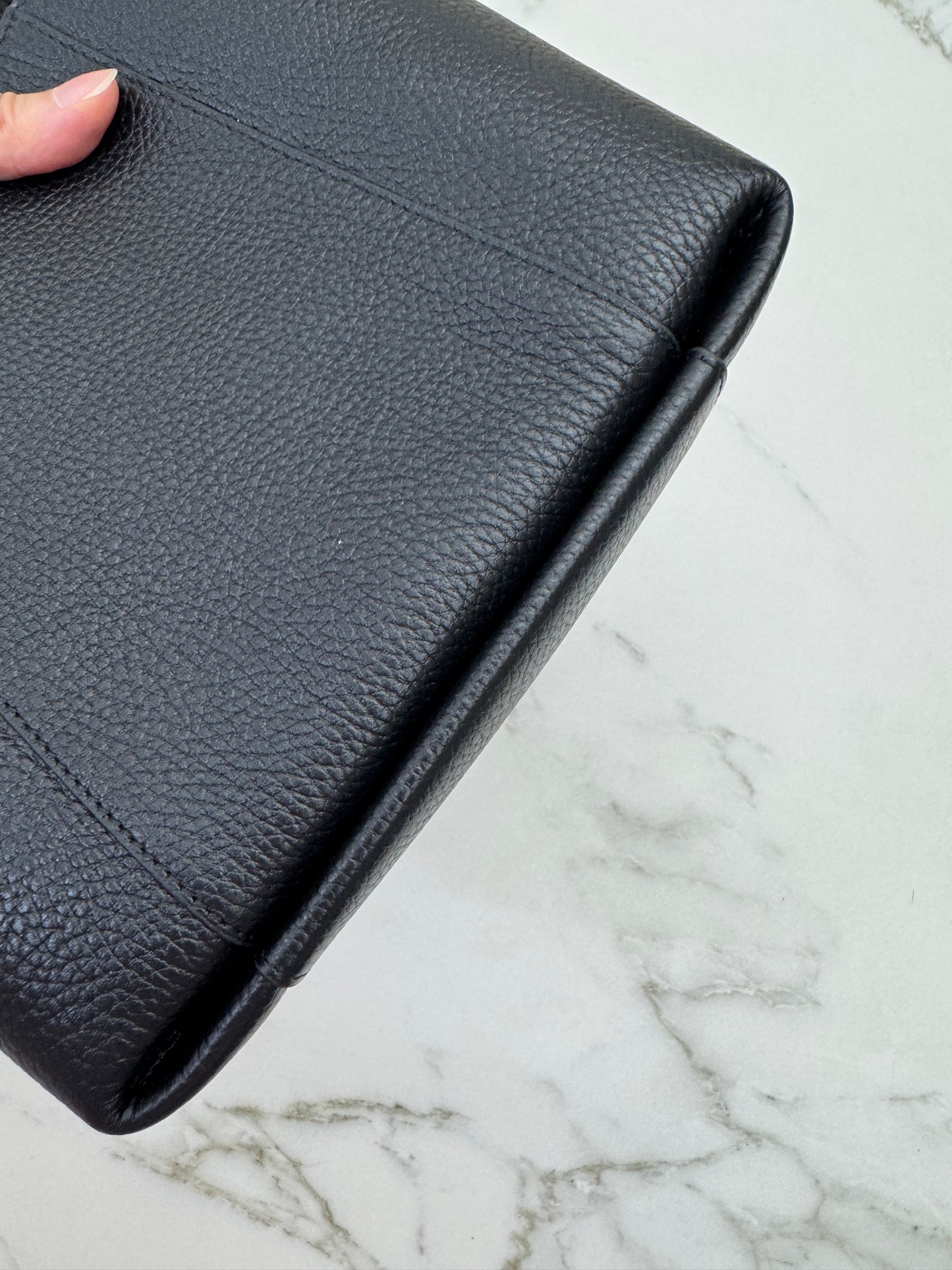 DIOR Signature 全皮小水桶