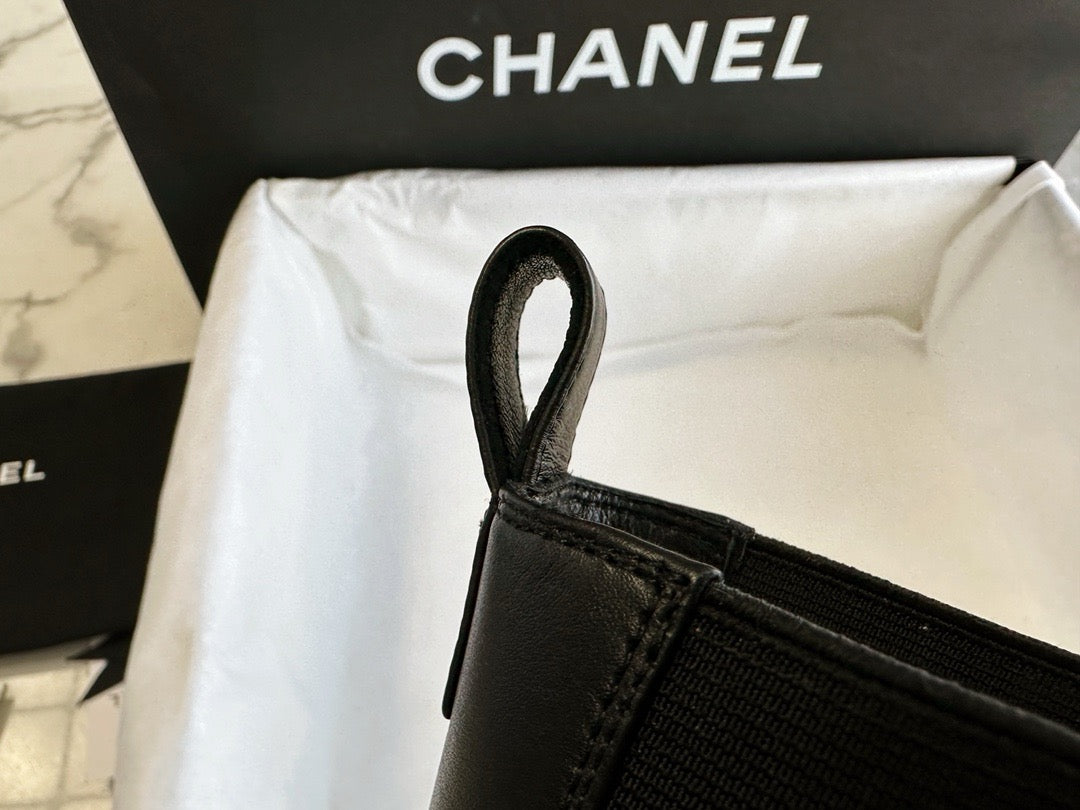 CHANEL 厚底切爾西 Chelsea Boots 漆皮拼牛皮