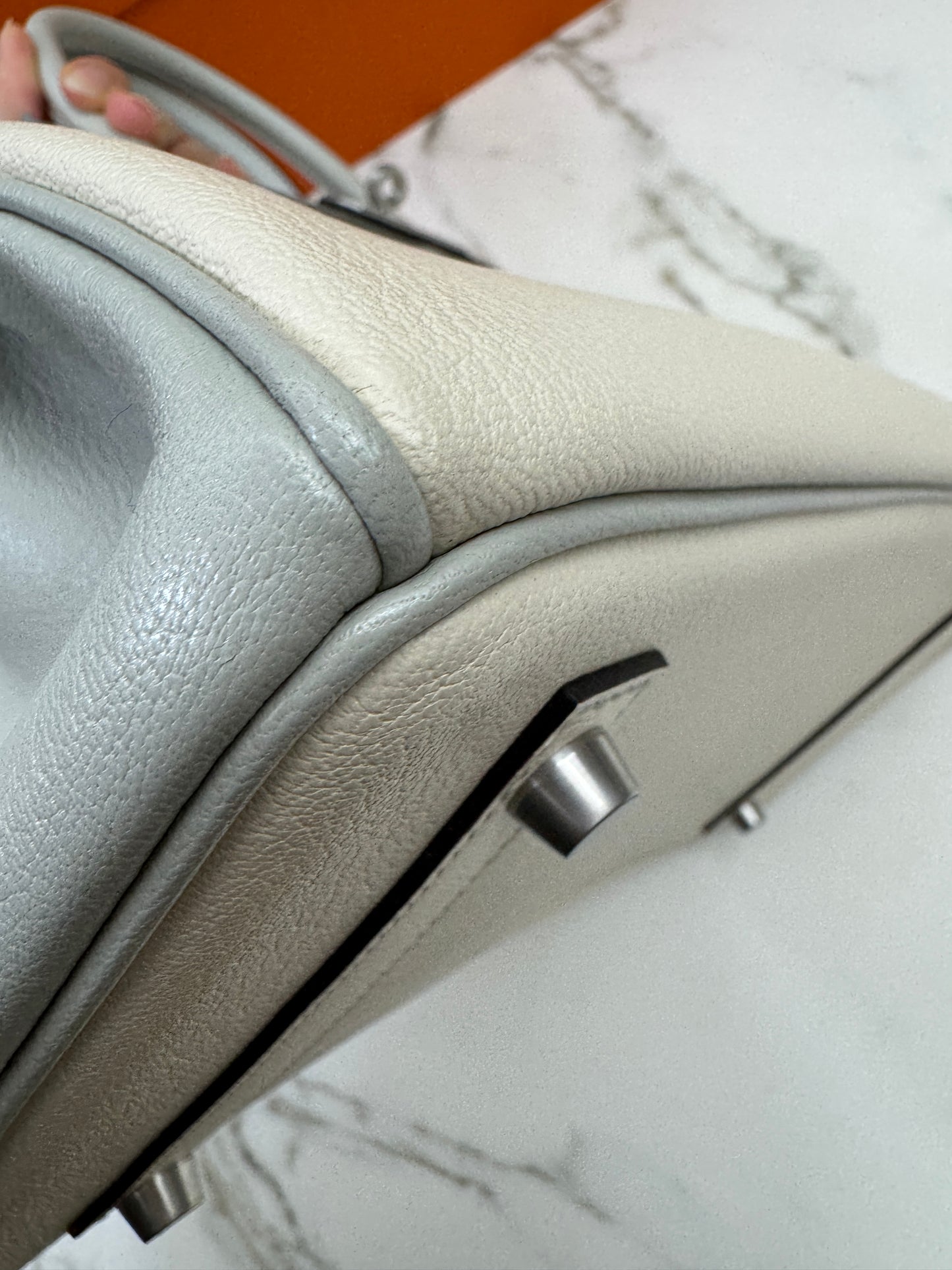 HERMES Birkin 30 SO 珍珠灰拼奶昔白山羊皮 拉絲銀扣 Chevre Mysore Gris Pearl x Craie
