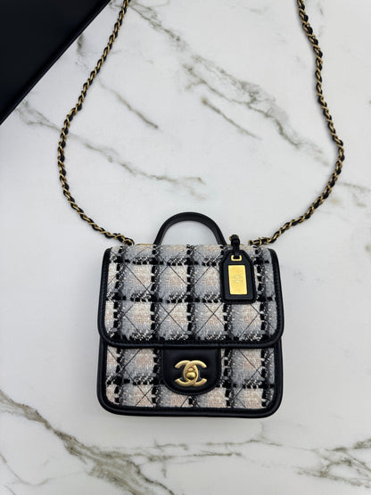 CHANEL 22K 郵差豆腐包 漸變Tweed