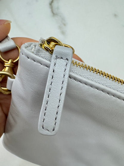 CHANEL 22Bag Small 25S淺灰色