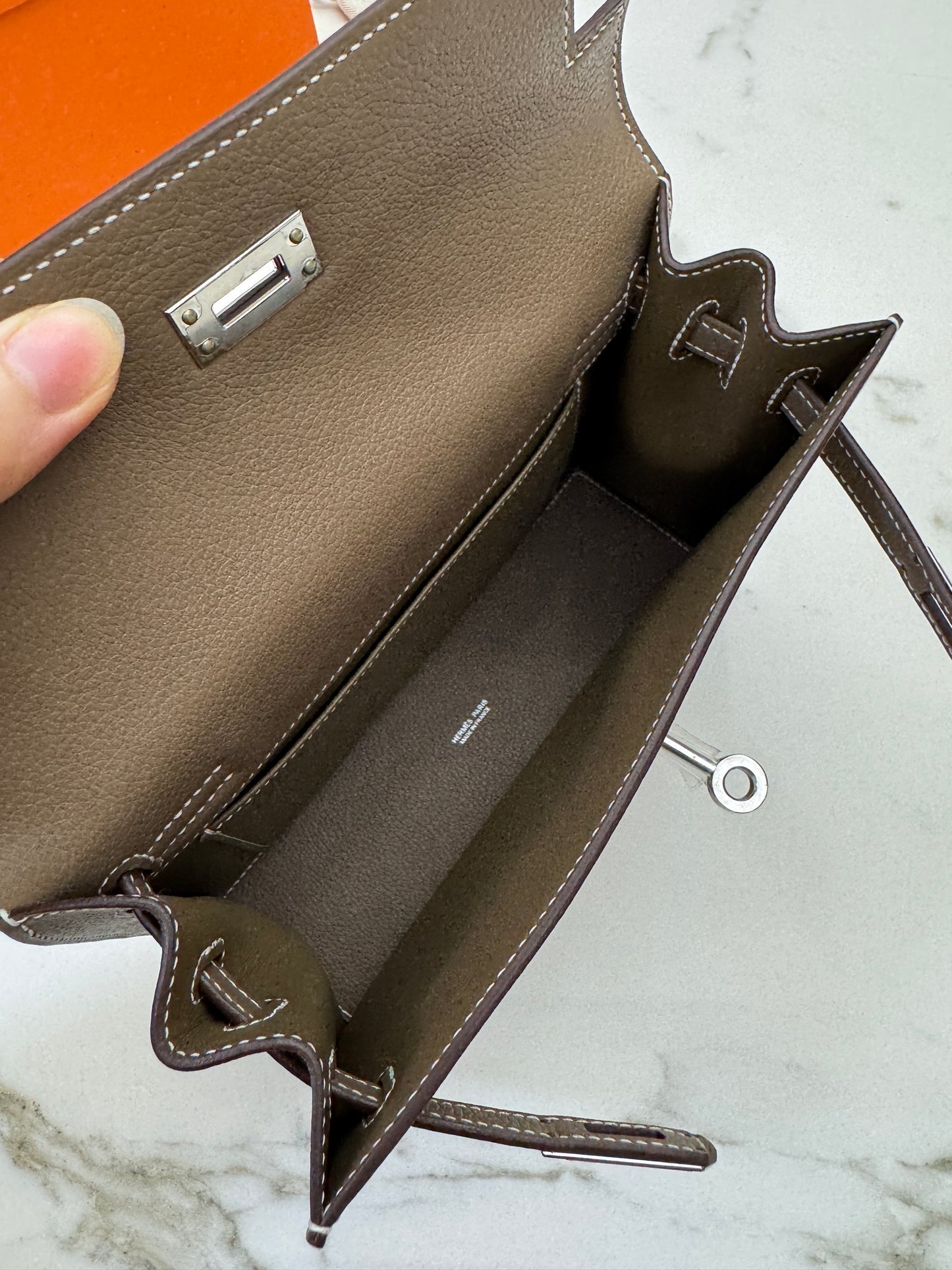 HERMES Kelly Danse 大象灰銀扣 Etoupe PHW