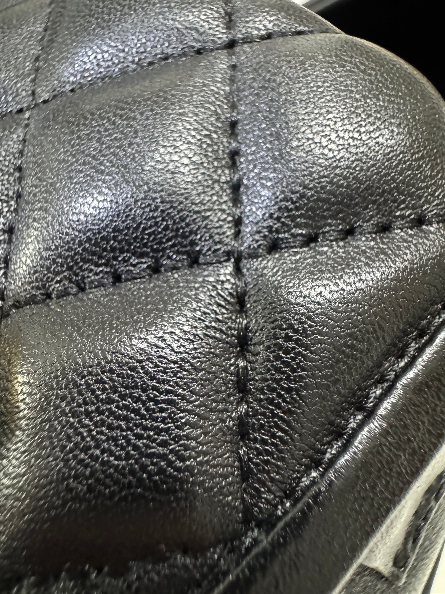 CHANEL 2025新版 書包扣樂福鞋