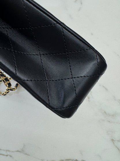 CHANEL CF25 Medium 黑金羊