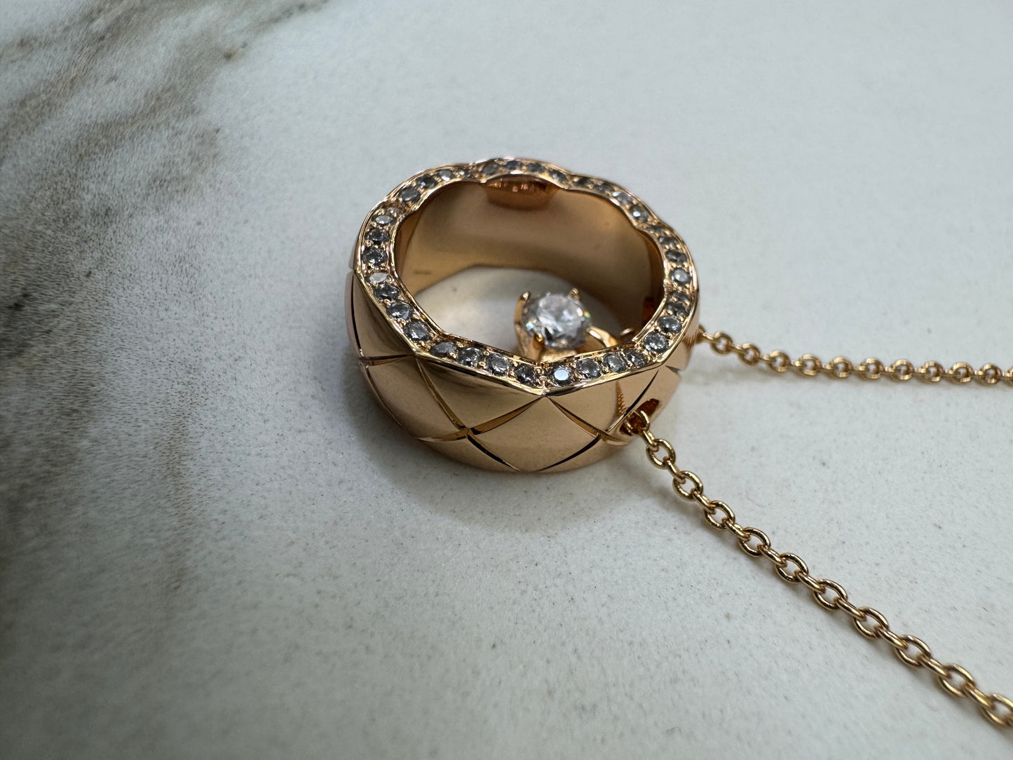 CHANEL Coco Crush 滿月項鏈