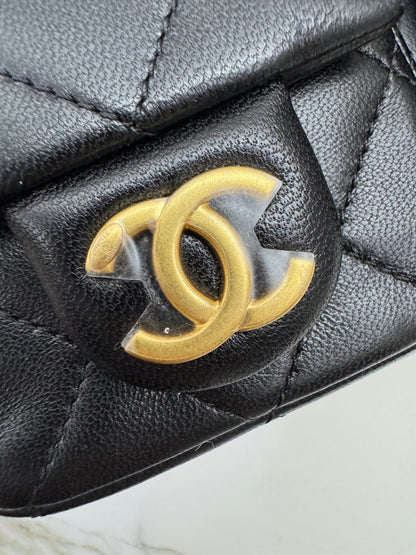 CHANEL 25C 多口袋Hobo 黑色