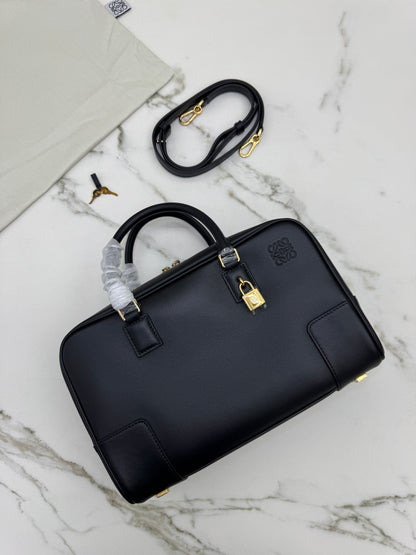 LOEWE Amazona 28 黑色
