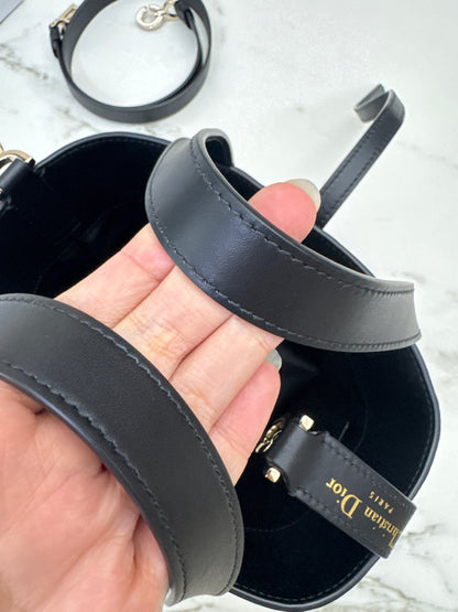 DIOR Toujours Vertical Small Black
