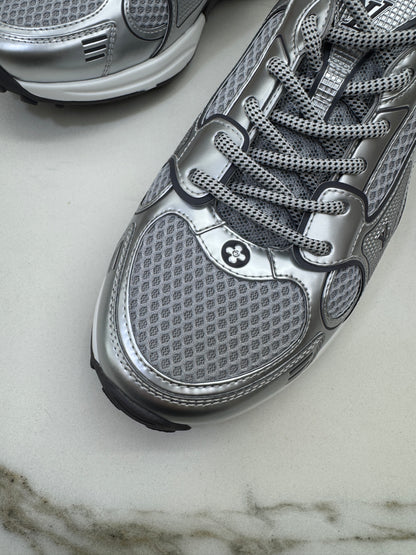 LV Olympia Sneaker 銀色運動鞋