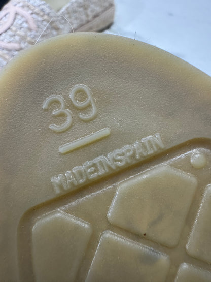 CHANEL 淺杏色軟呢漁夫鞋