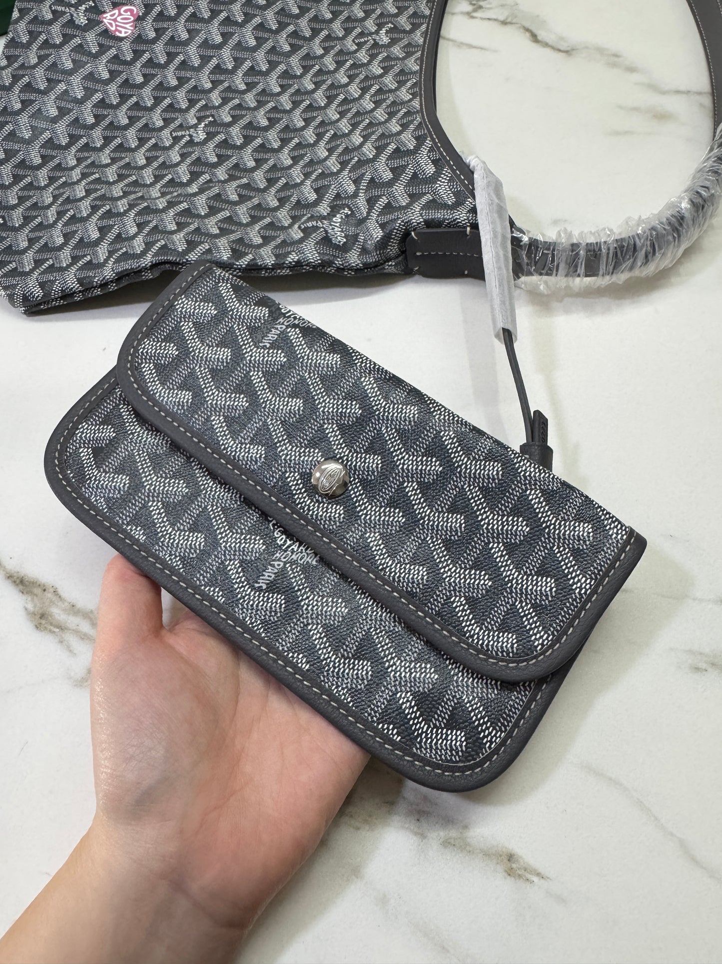 GOYARD Hobo 灰色 粉紅色小愛心版