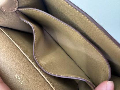 HERMES Roulis 19 奶茶色淺金扣 Chai Evercolor PBHW