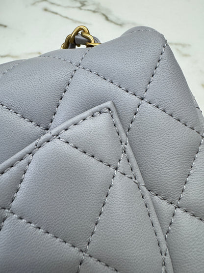 CHANEL Mini CF20 金球 淺灰色