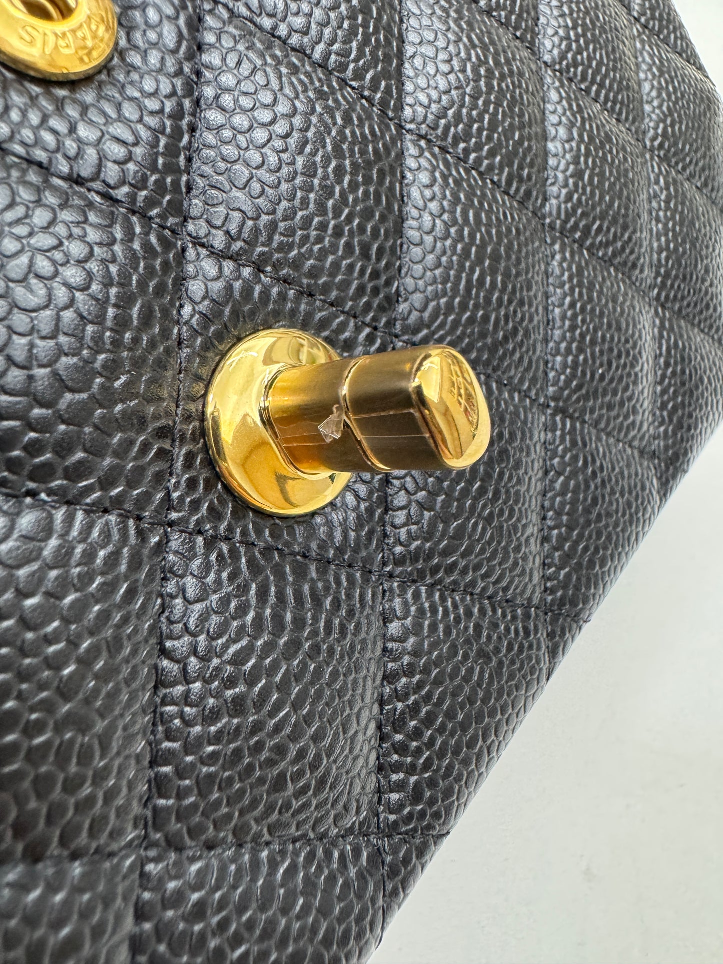 CHANEL CF23 黑金牛 CF Small