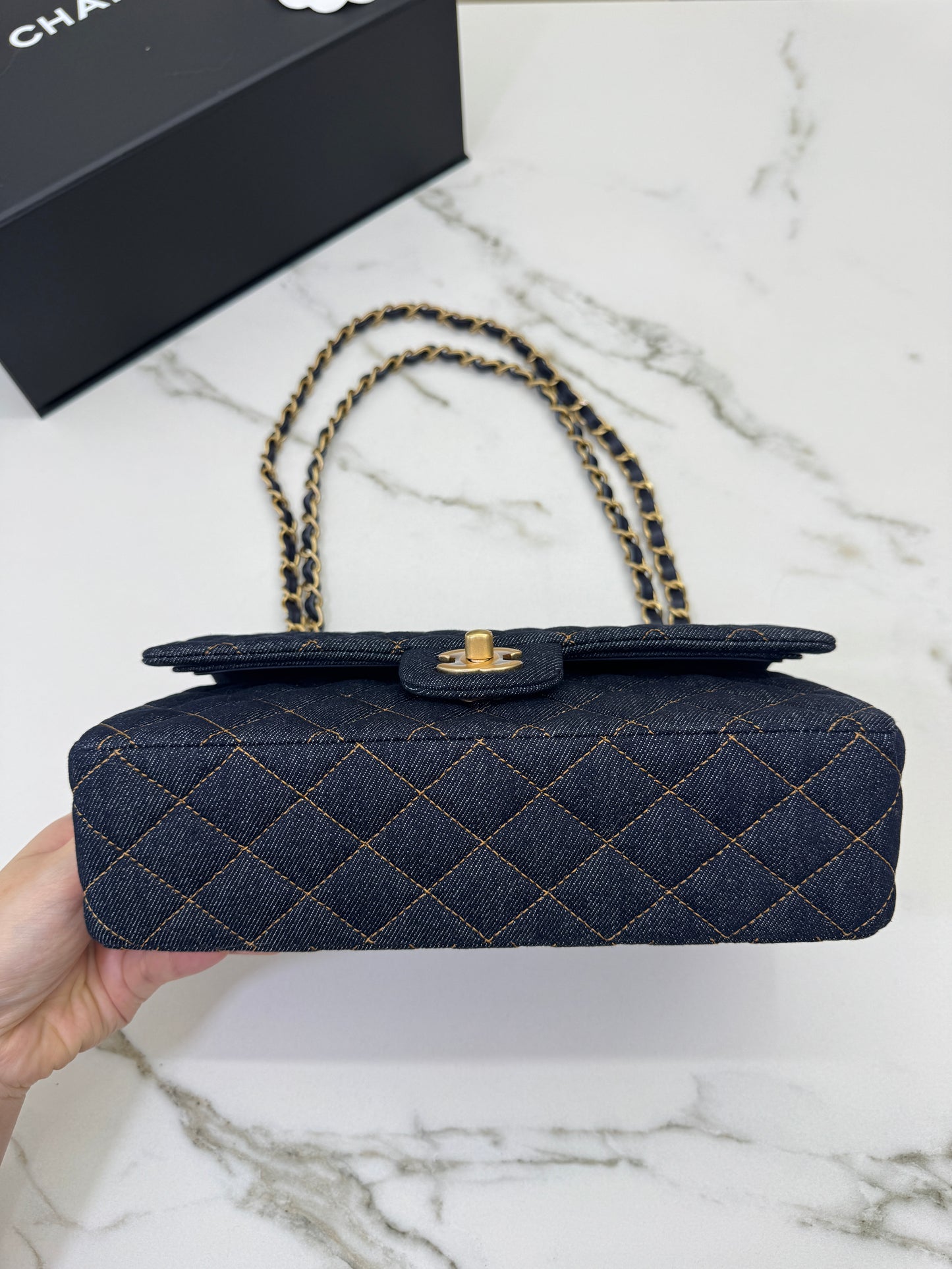 CHANEL 26P深藍牛仔 CF25 Medium