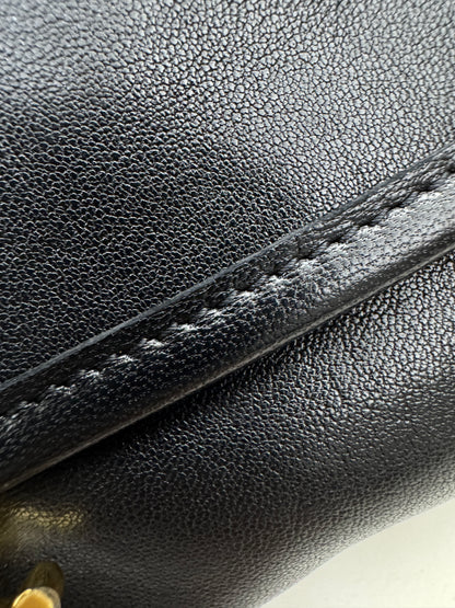 CELINE Soft Triomphe Half Moon 黑色
