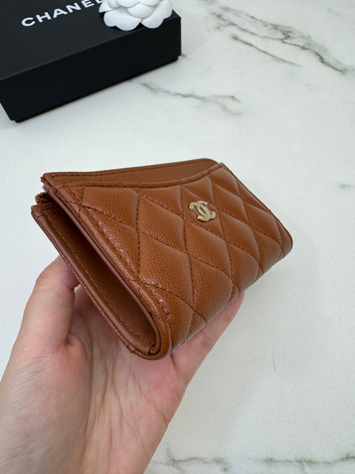 CHANEL L型拉鏈小錢包 焦糖棕