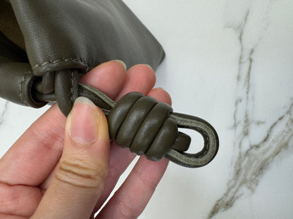 LOEWE Flamenco Purse Medium 卡其綠