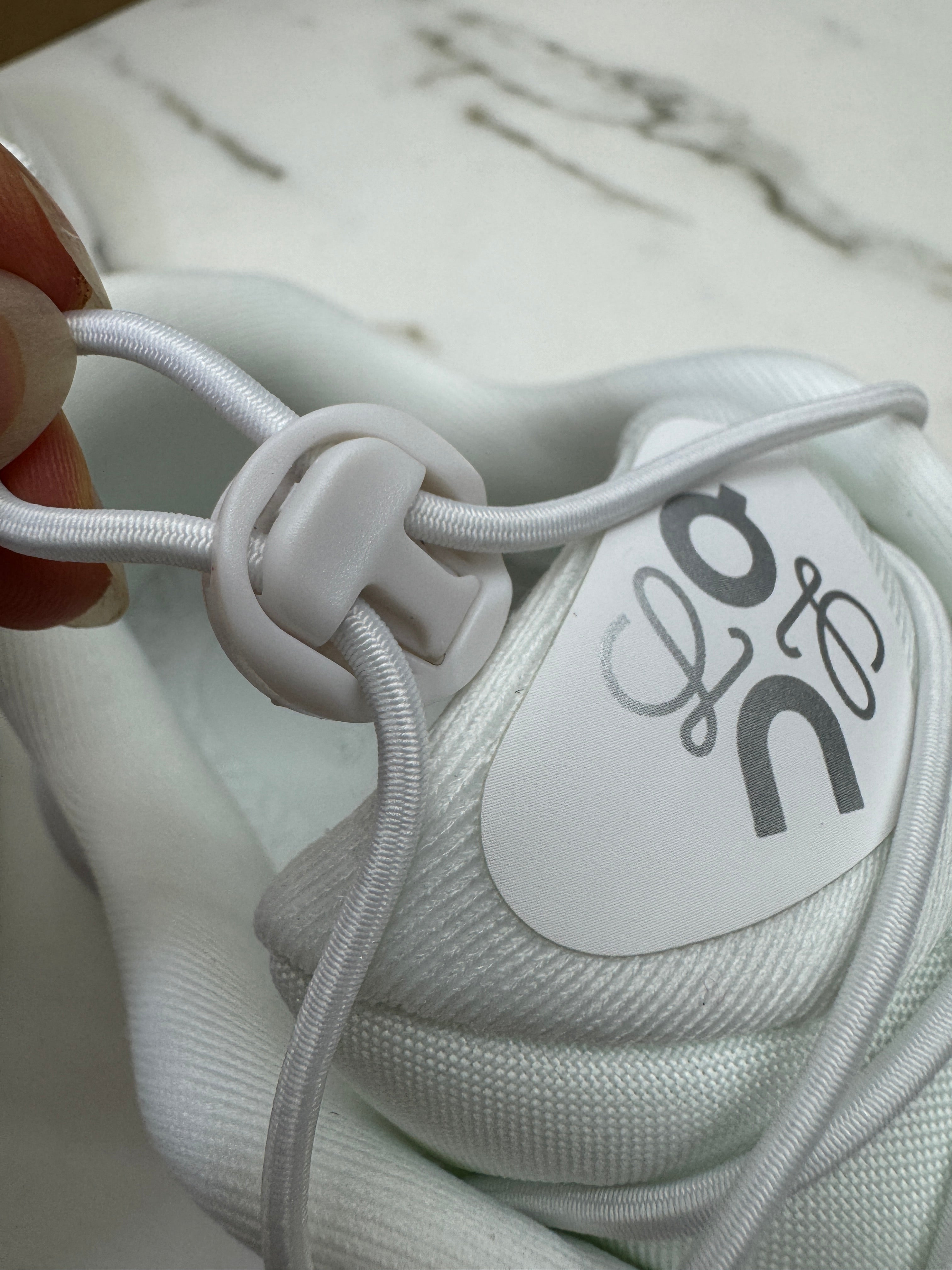 LOEWE X ON 8.0 Sneaker 白色– TQL（Top Quality Luxury)