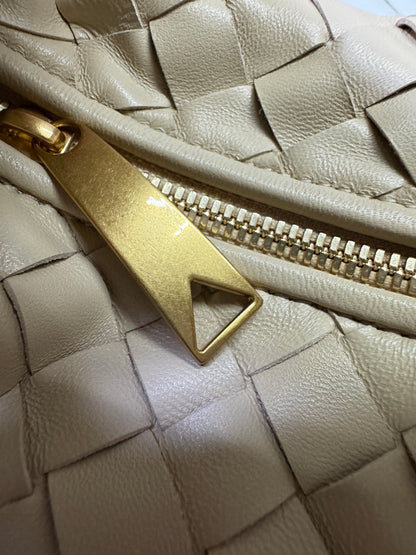 BV Mini Jodie 燕麥色 Porridge