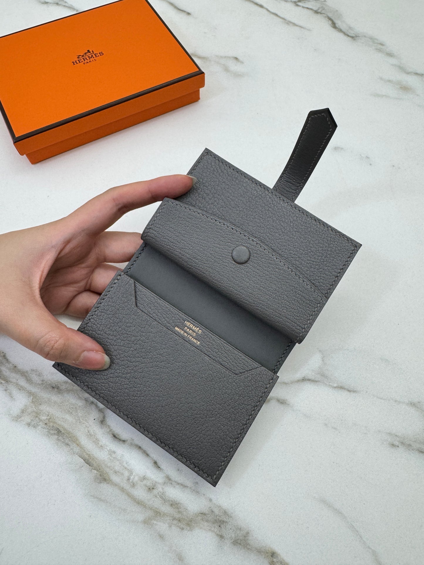 HERMES Bearn Mini Wallet 積雨雲灰山羊皮 金扣 Gris Meyer GHW