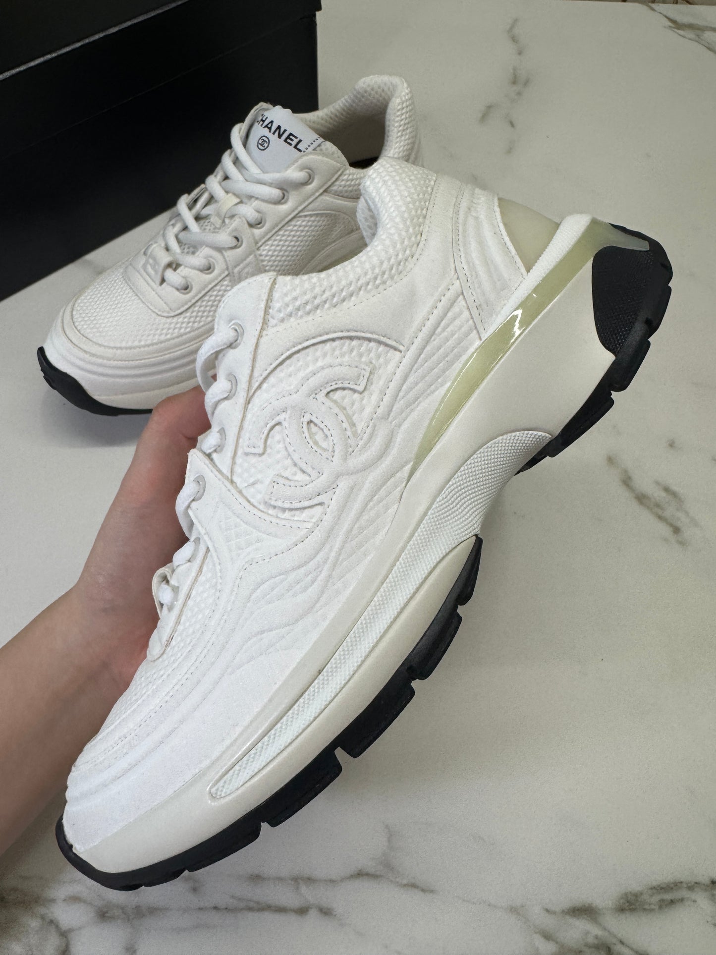 CHANEL 24S 純白運動鞋