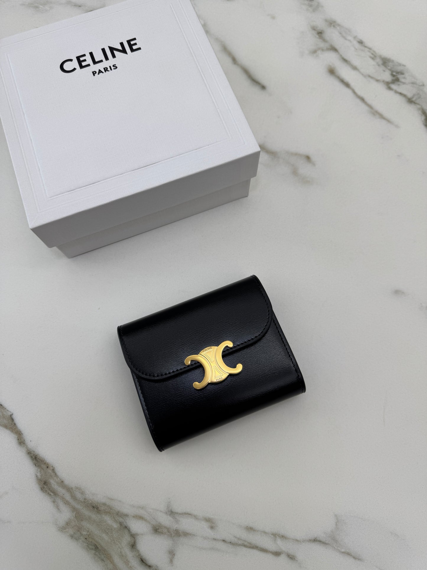 CELINE Wallet 凱旋門金扣Box皮