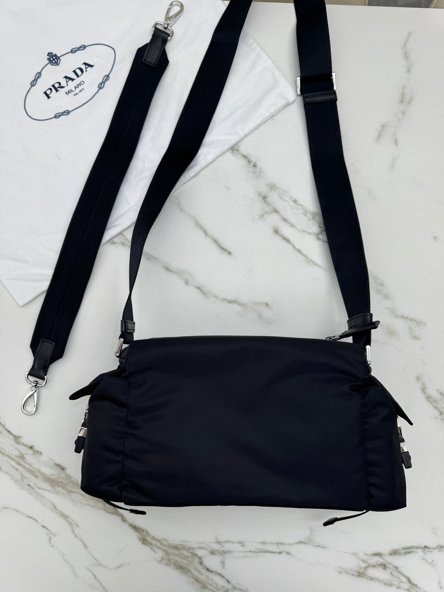 PRADA Explore 男裝 Re-nylon