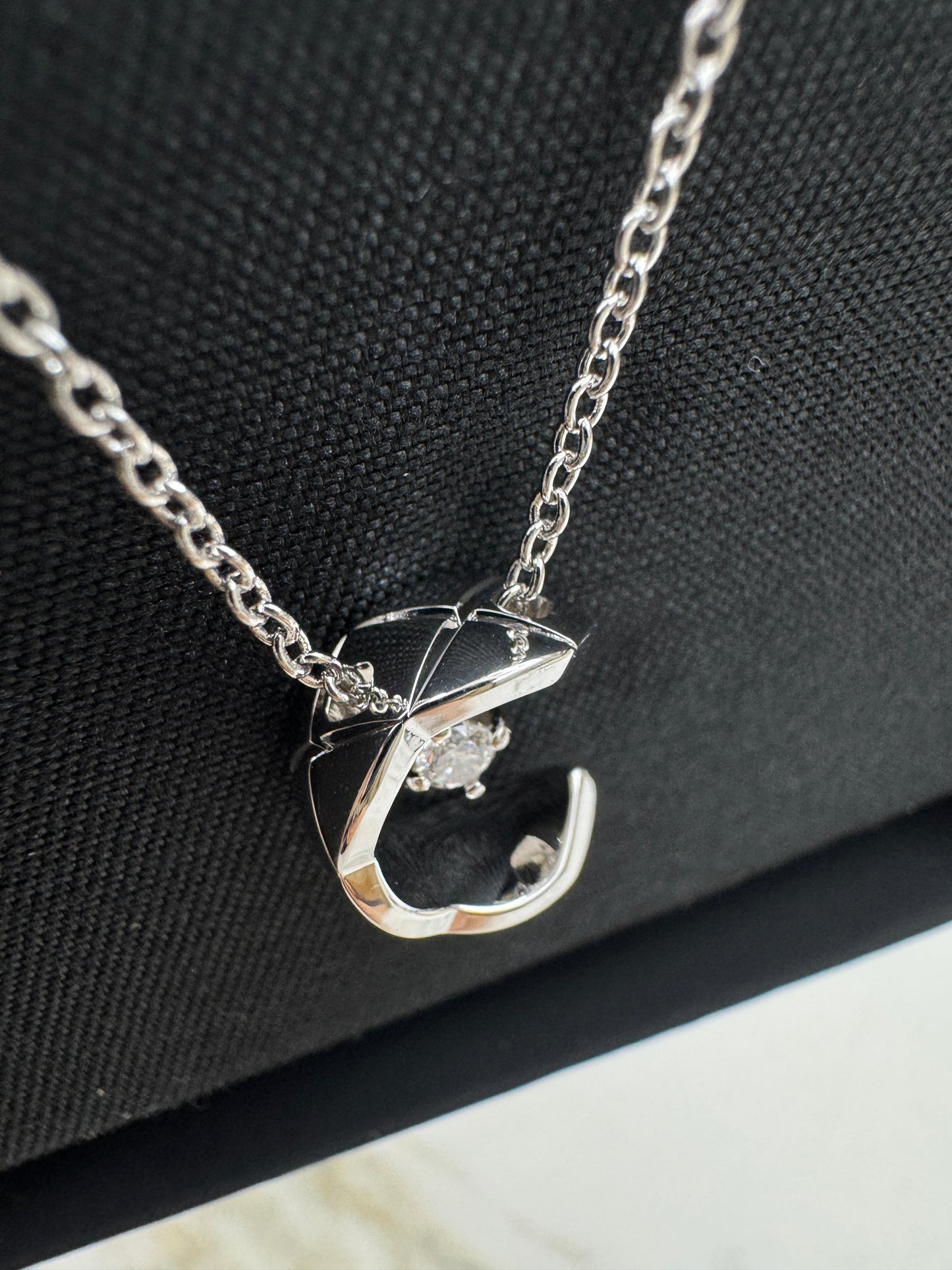 CHANEL Coco Crush 白金色 月亮項鏈