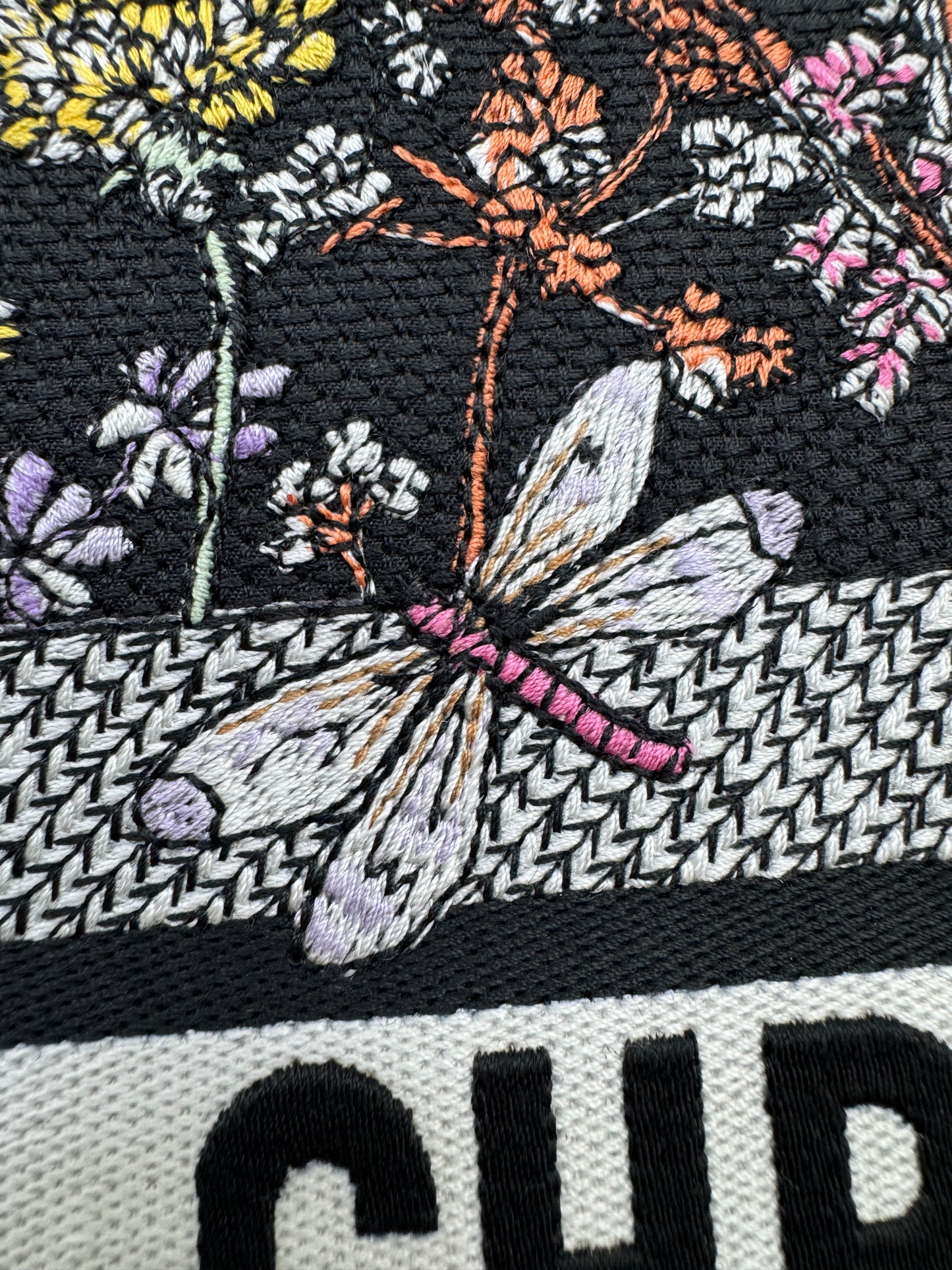 DIOR Book Tote Herbarium Black Medium