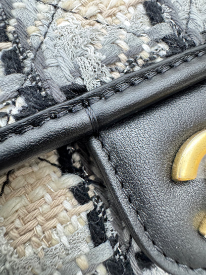 CHANEL 22K 郵差豆腐包 漸變Tweed