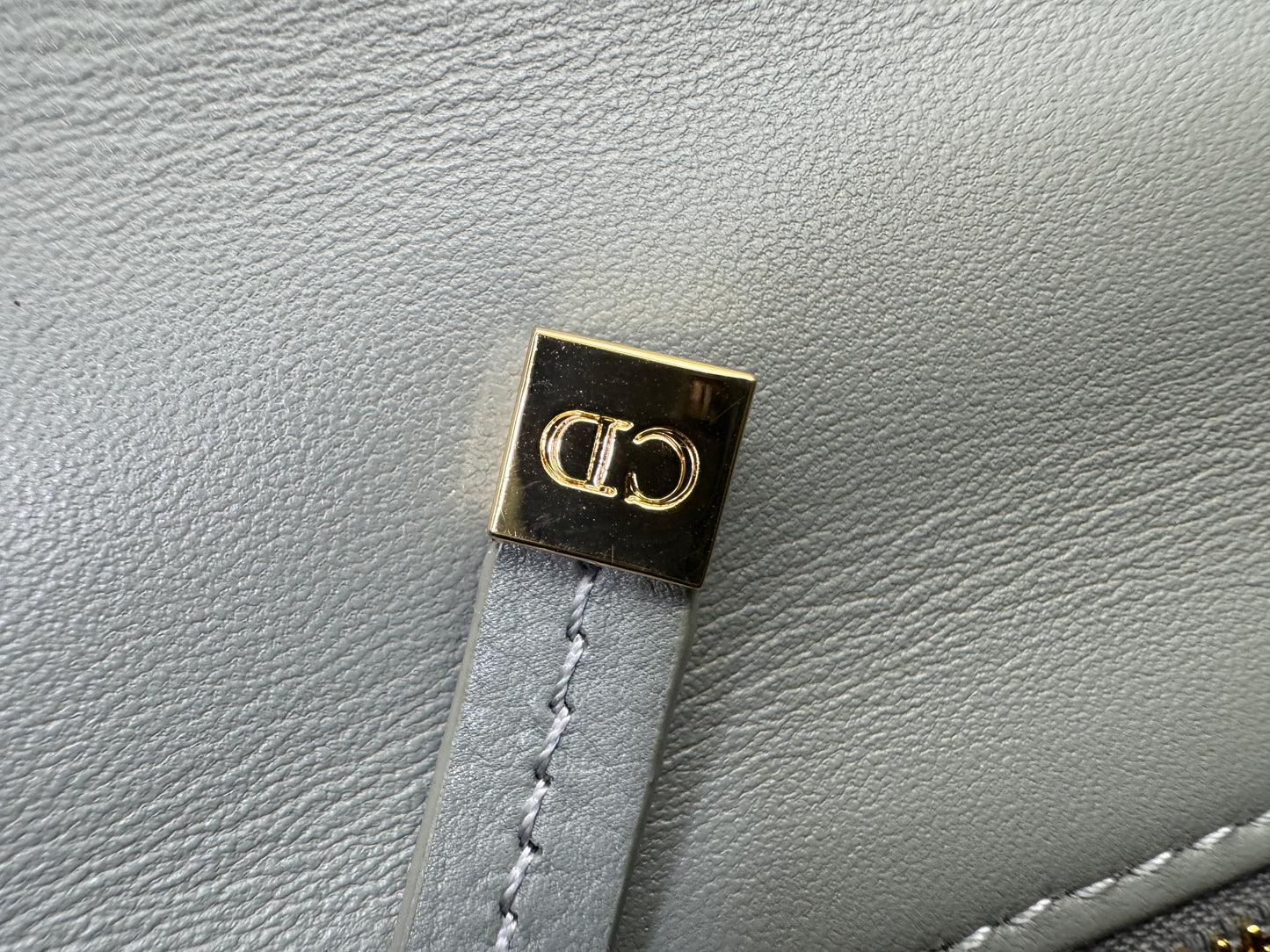 DIOR Caro Small 石灰色