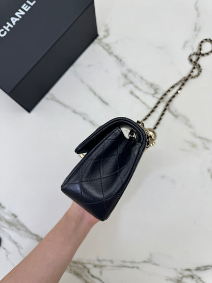 CHANEL 25K亮面淺金球 Mini CF20 Pearl Crush