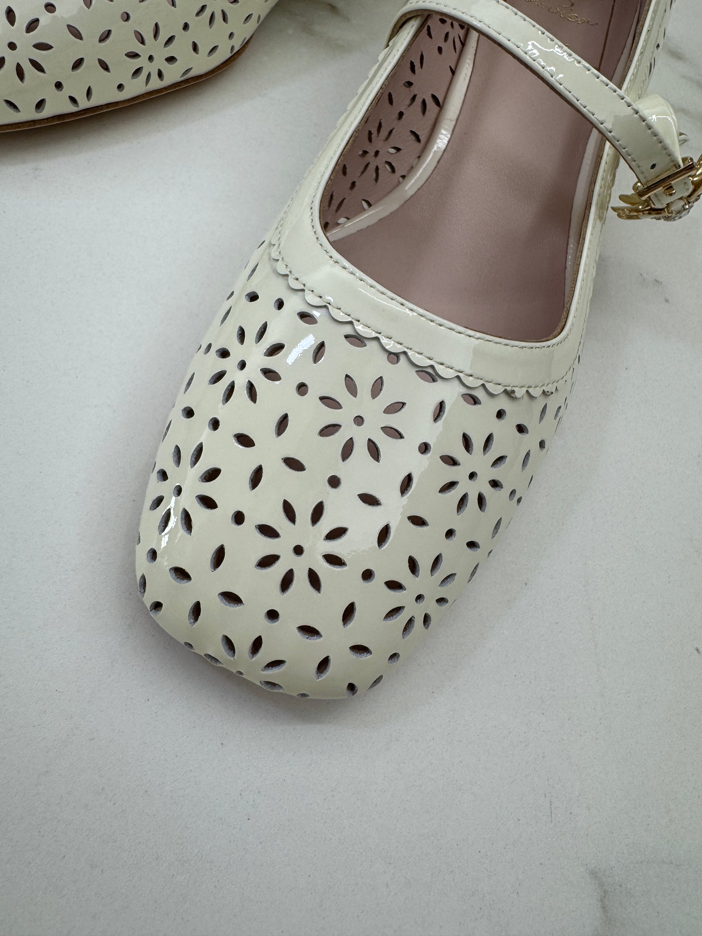 RV 小雛菊鏤空 Mary Jane