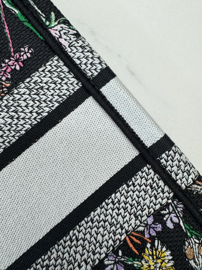DIOR Book Tote Herbarium Black Medium