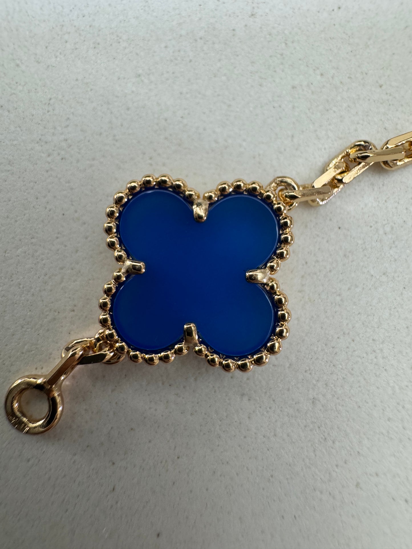 VCA Vintage Alhambra Bracelet 五花藍玉髓