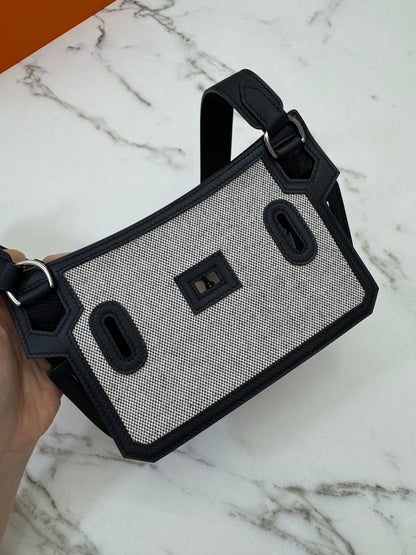 HERMES Mini Jypsiere 熊貓帆布 Swift/ Canvas