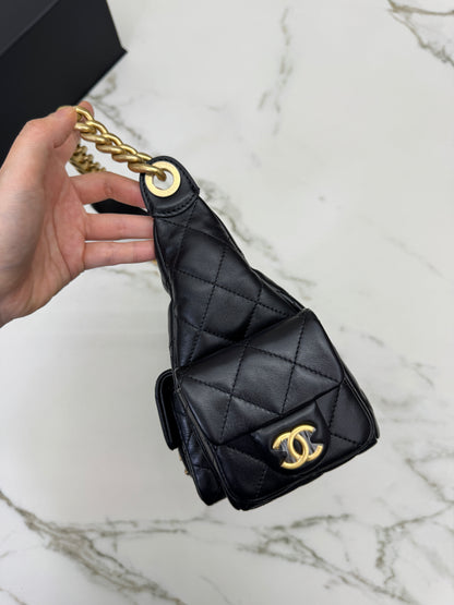 CHANEL 25C 多口袋Hobo 黑色